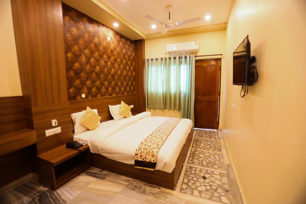 Hotel Vishwanath Varanasi Exterior photo